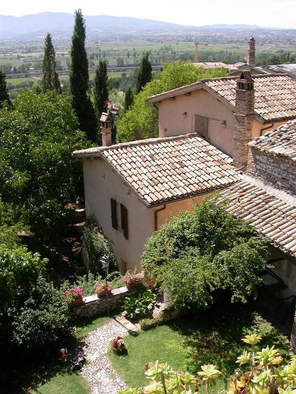 Agriturismo I Mandorli 特雷维 外观 照片