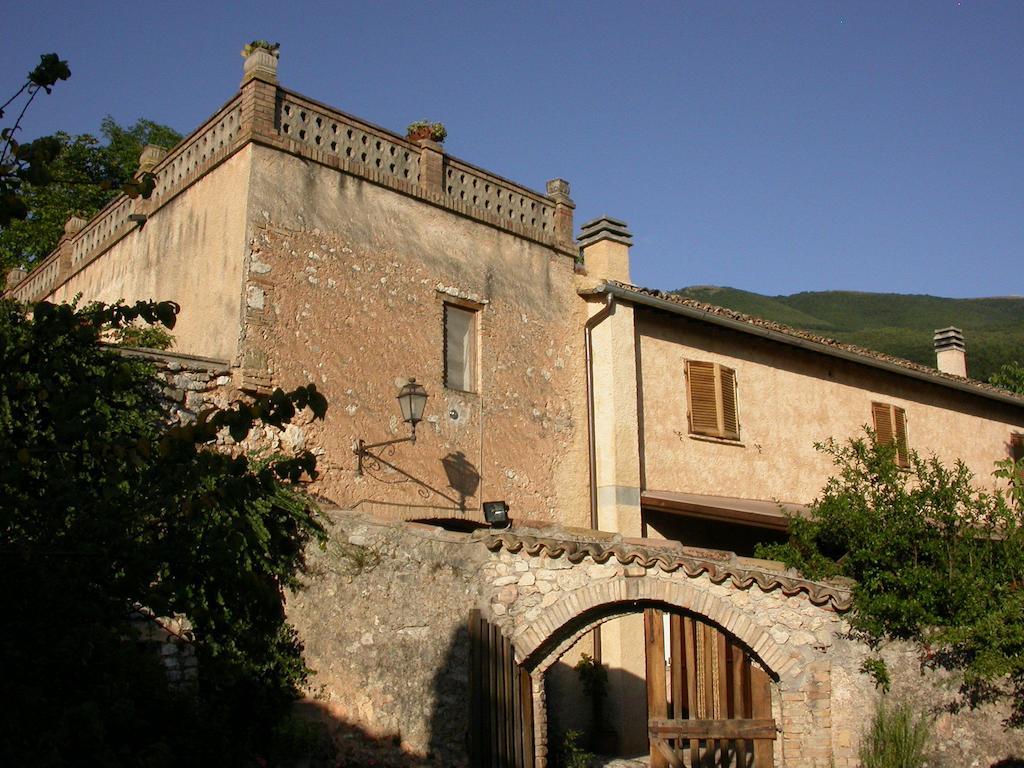 Agriturismo I Mandorli 特雷维 外观 照片